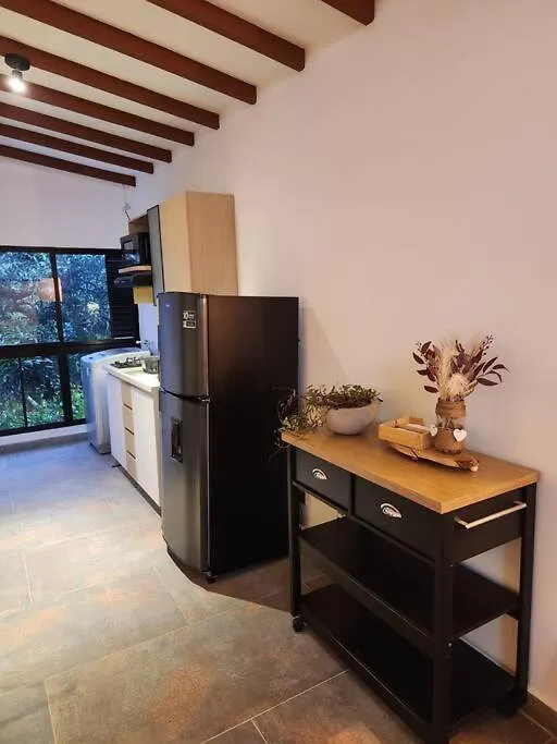 Apartaestudio En El Poblado Medellín