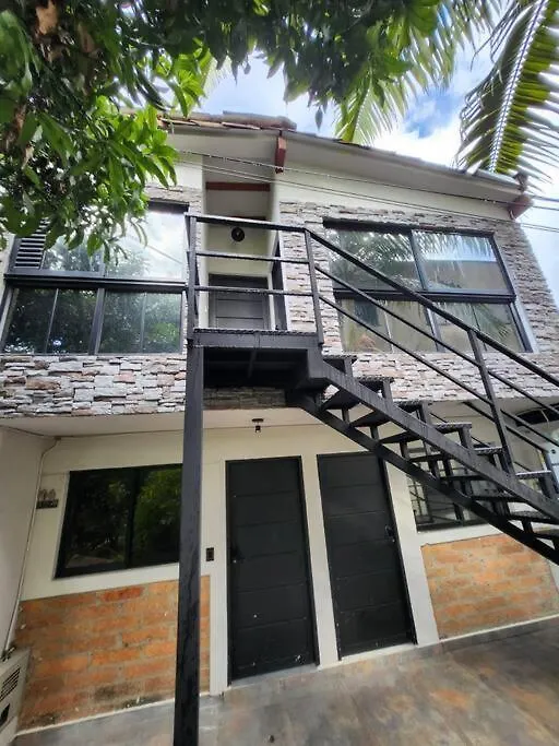 Daire Apartaestudio En El Poblado Medellín